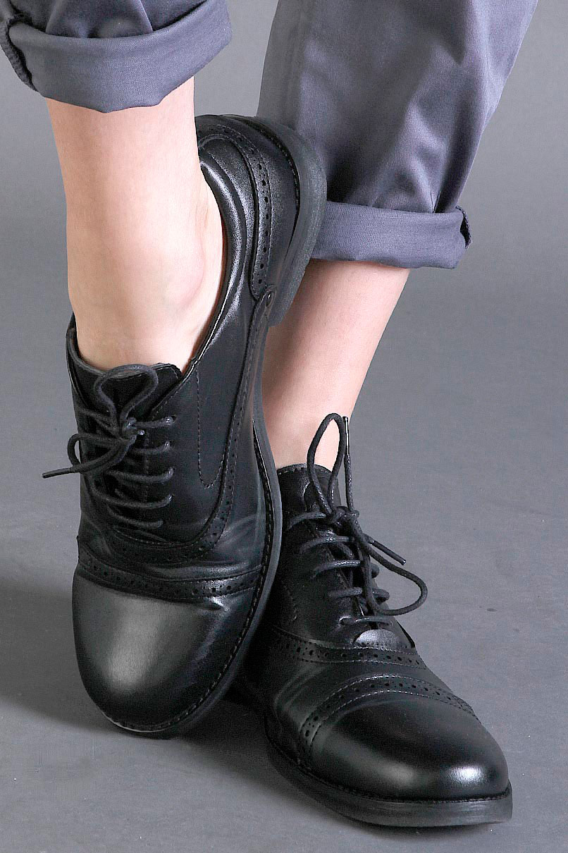 Tenis oxford deals preto
