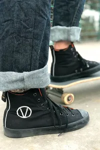 TÊNIS PRETO VEGANO 188