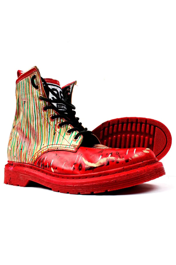 BOTA VERMELHA LONDON ED.LTDA