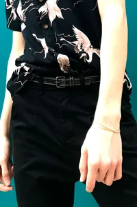 CINTO SLIM PRETO BRILHANTE