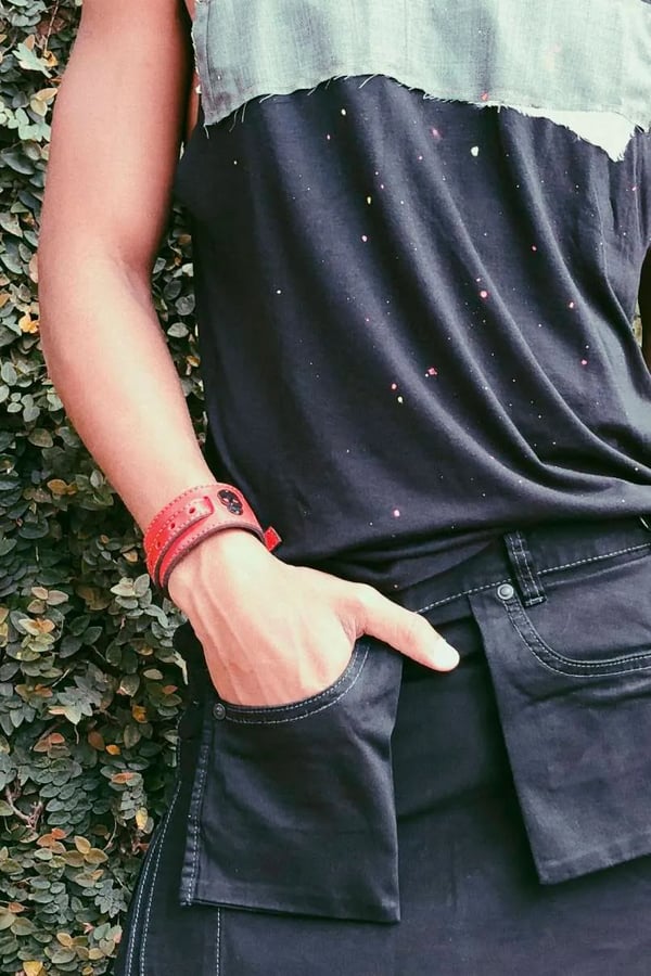 PULSEIRA VERMELHA PUNK