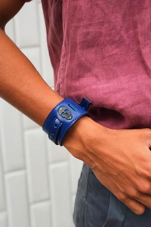PULSEIRA AZUL PUNK