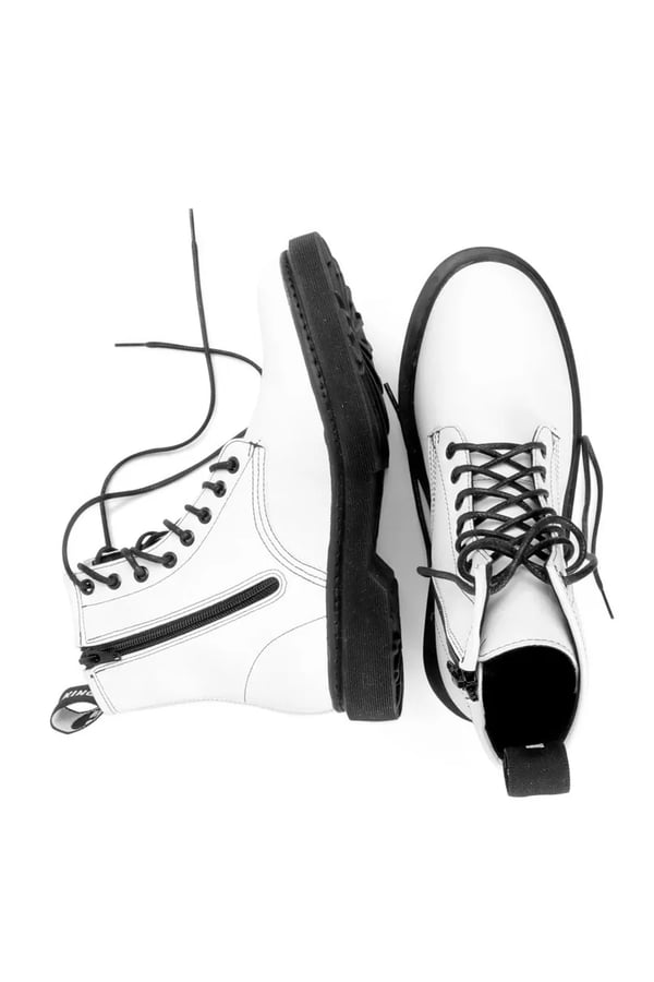 BOTA BRANCA NEW LONDON SOLADO PERSONALIZADO K55