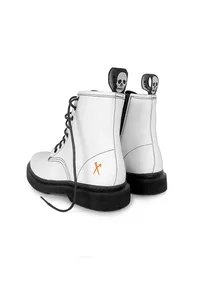 BOTA BRANCA NEW LONDON SOLADO PERSONALIZADO K55