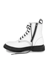 BOTA BRANCA NEW LONDON SOLADO PERSONALIZADO K55