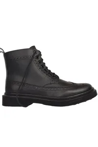 BOTA BROGUE PRETA ROCKABILLY
