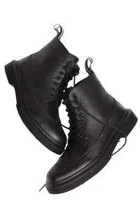 BOTA BROGUE PRETA ROCKABILLY