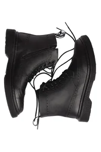 BOTA BROGUE PRETA ROCKABILLY