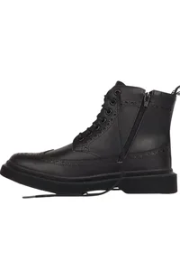 BOTA BROGUE PRETA ROCKABILLY