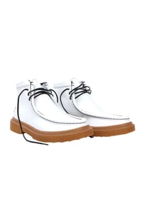 BOTA WALLABEE BRANCA
