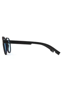 ÓCULOS DE SOL PRETO COM LENTE AZUL Y09
