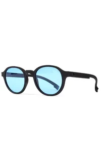 ÓCULOS DE SOL PRETO COM LENTE AZUL Y09