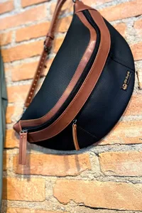 POCHETE VEGANA PRETO COM CASTOR FAKE LEATHER