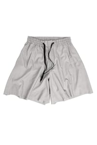 SHORTS EVASÊ CINZA  ALFAIATARIA