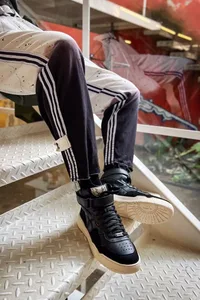TÊNIS PRETO HIGH TOP NEW PARAMOUNT